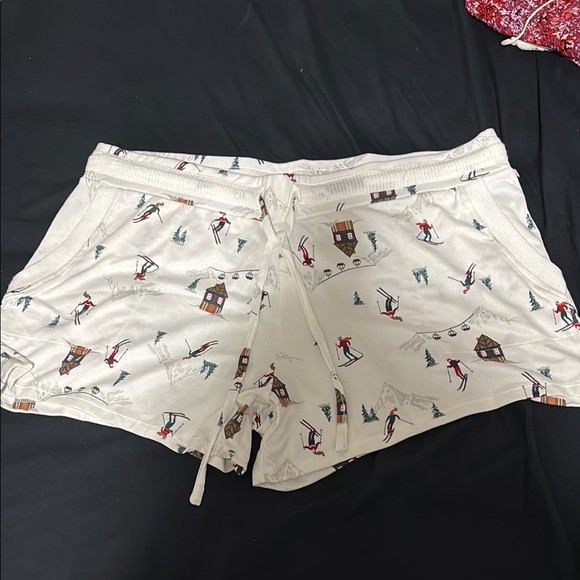 White Ski Sleeping Shorts with Elastic Waistband - Picture 1 of 2